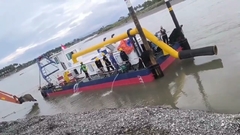 เครื่องลอกน้ําแบบเจ็ต ทําการทดสอบในแม่น้ําในอินโดนีเซีย